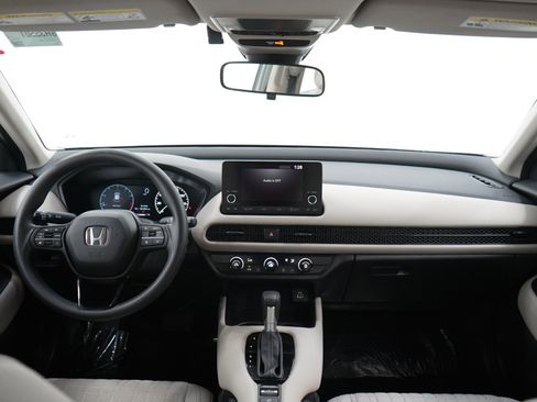 Used 2024 Honda HR-V LX image 13