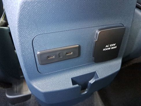 Used 2025 Ford Maverick Lobo image 9