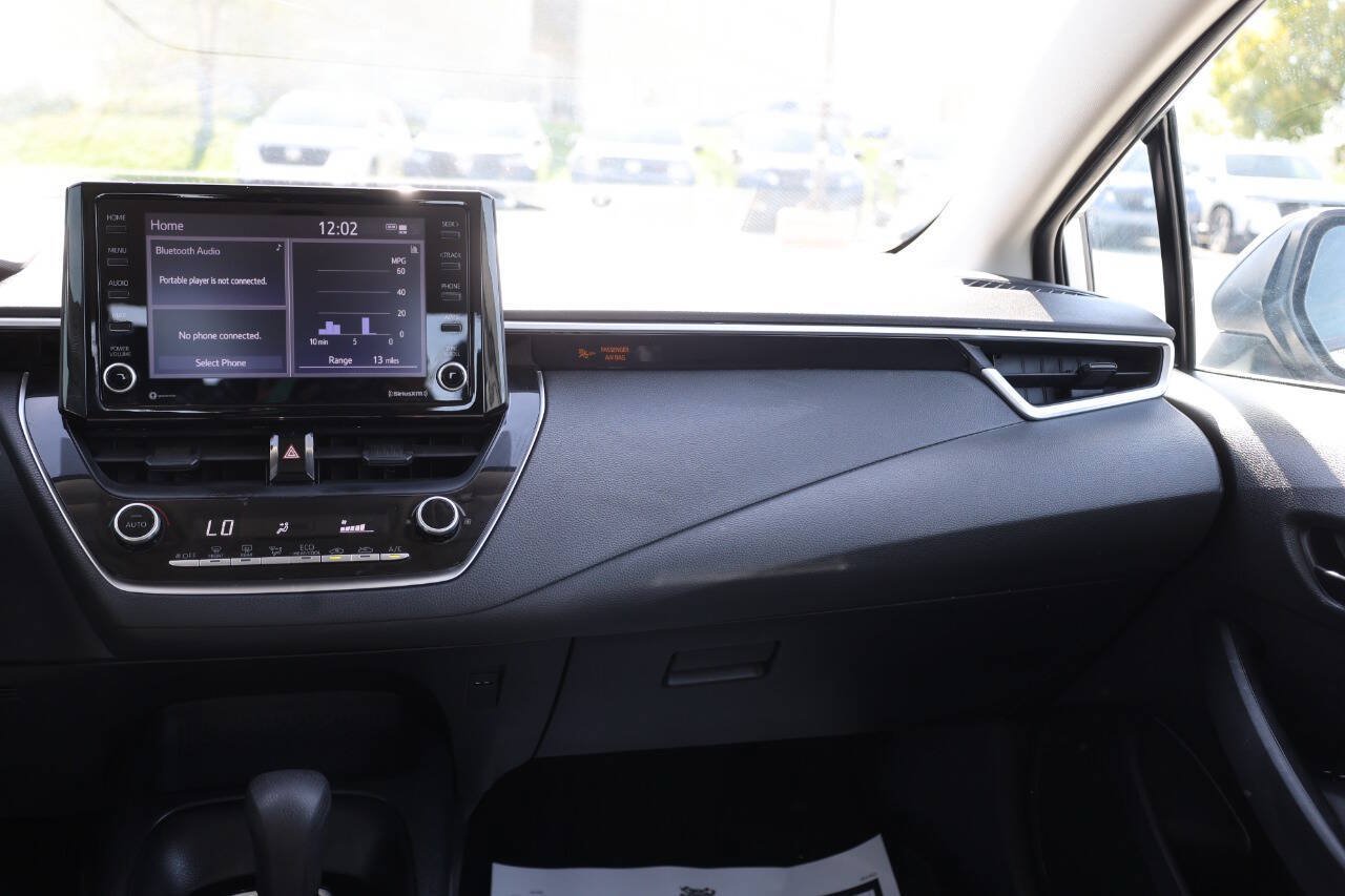 Used 2022 Toyota Corolla LE FWD image 24