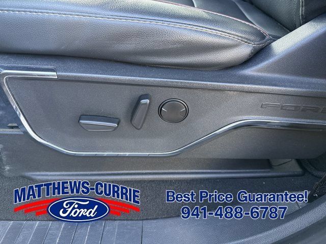 Used 2023 Ford F250 Lariat w/ Sport Appearance Package AWD/4WD image 11