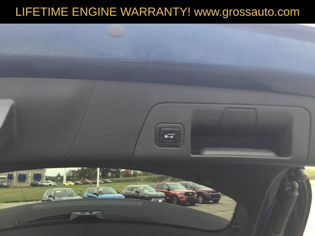 Used 2023 Buick Envision Avenir AWD/4WD image 9