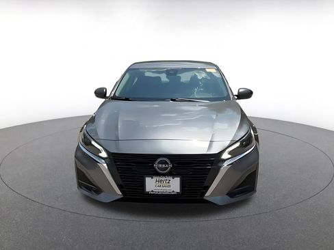 Used 2025 Nissan Altima 2.5 SV FWD image 4