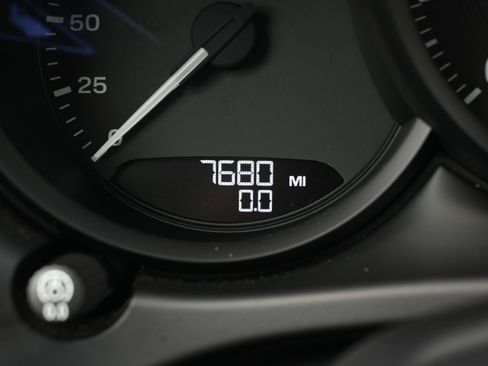 Used 2024 Porsche Macan w/ Premium Plus Package image 24