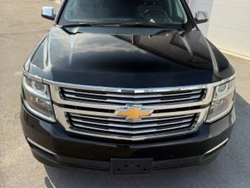 Used 2019 Chevrolet Suburban Premier w/ Max Trailering Package AWD/4WD image 14