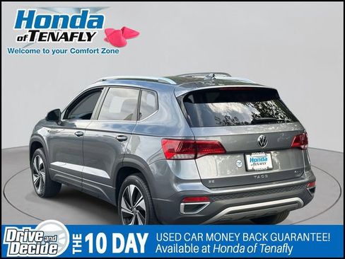 Used 2024 Volkswagen Taos SE image 4