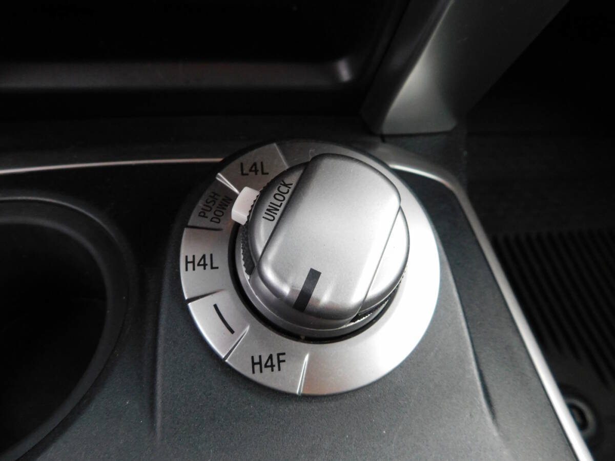 Used 2017 Toyota 4Runner Limited AWD/4WD image 17