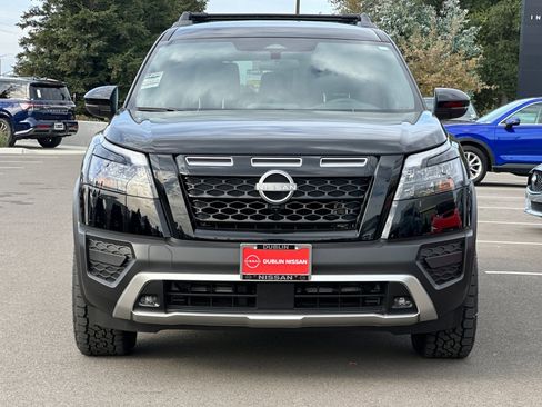 New 2025 Nissan Pathfinder Rock Creek image 9