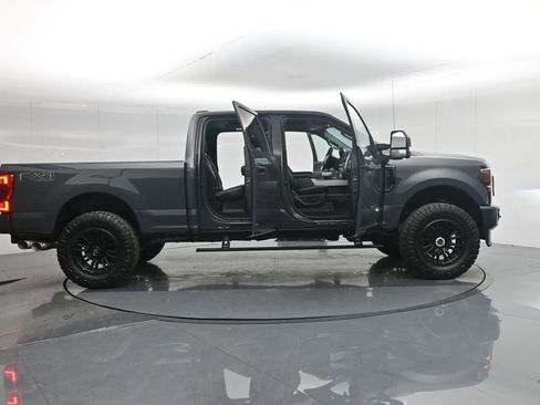 Used 2021 Ford F250 Lariat image 3