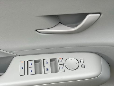 Certified 2024 Hyundai Kona SEL image 23