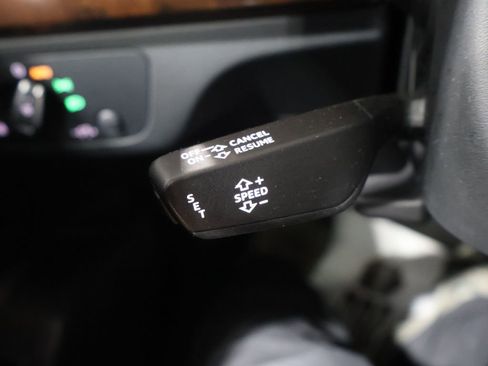 Used 2020 Audi Q5 2.0T Premium w/ Convenience Package image 39