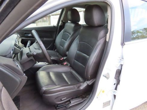 Used 2012 Chevrolet Cruze LTZ image 18