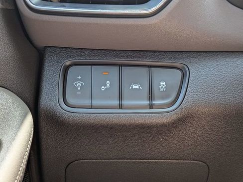 Used 2019 Hyundai Santa Fe SE FWD image 25