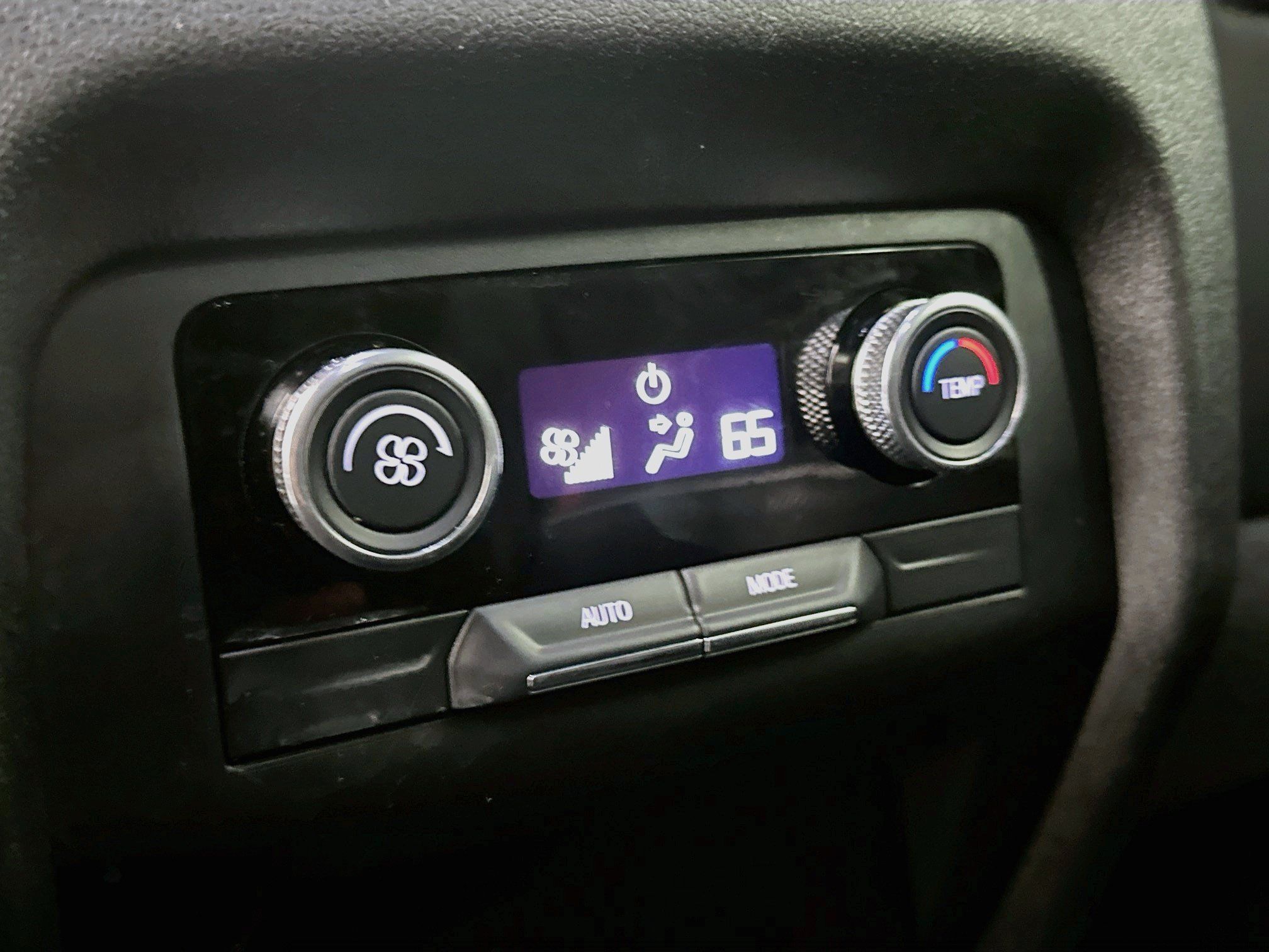 Used 2025 Buick Enclave Preferred FWD image 27