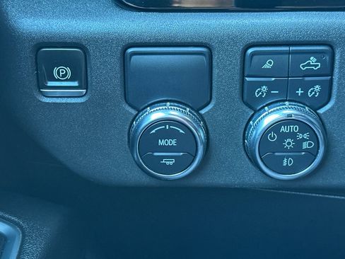 Certified 2022 GMC Sierra 1500 SLT image 34