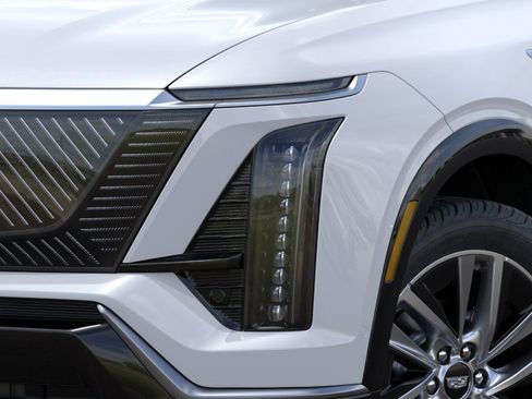 New 2027 Cadillac Vistiq Luxury w/ LPO, Trailering Package AWD/4WD image 10