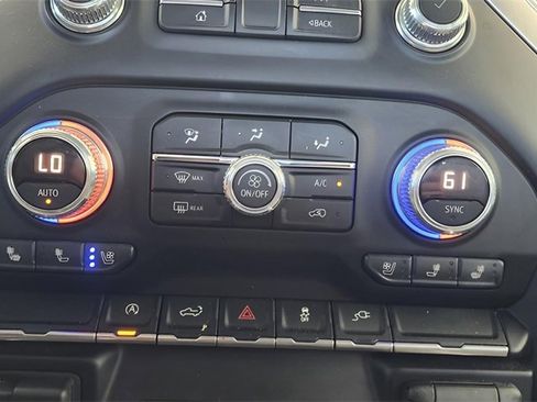 Used 2019 GMC Sierra 1500 SLT w/ SLT Premium Package image 29