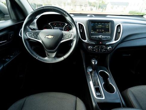 Used 2019 Chevrolet Equinox LT image 15