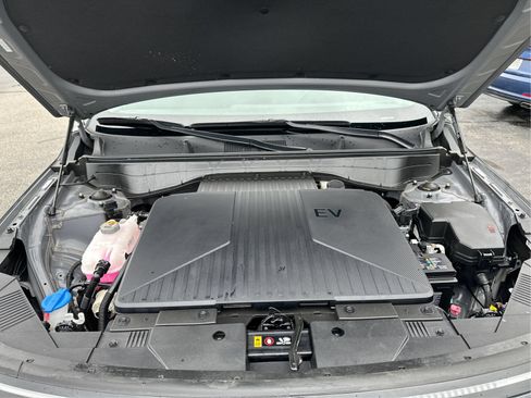 Used 2024 Hyundai Kona SEL FWD image 11