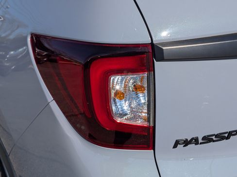 Used 2023 Honda Passport TrailSport image 12