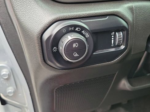Used 2023 Jeep Gladiator Sport AWD/4WD image 24