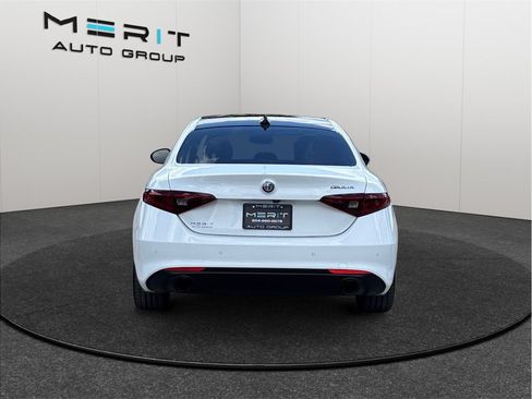 Used 2022 Alfa Romeo Giulia Ti w/ Active Assist Plus Package RWD image 8