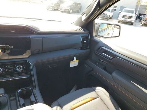 New 2026 GMC Sierra 1500 AT4 w/ AT4 Premium Package image 16