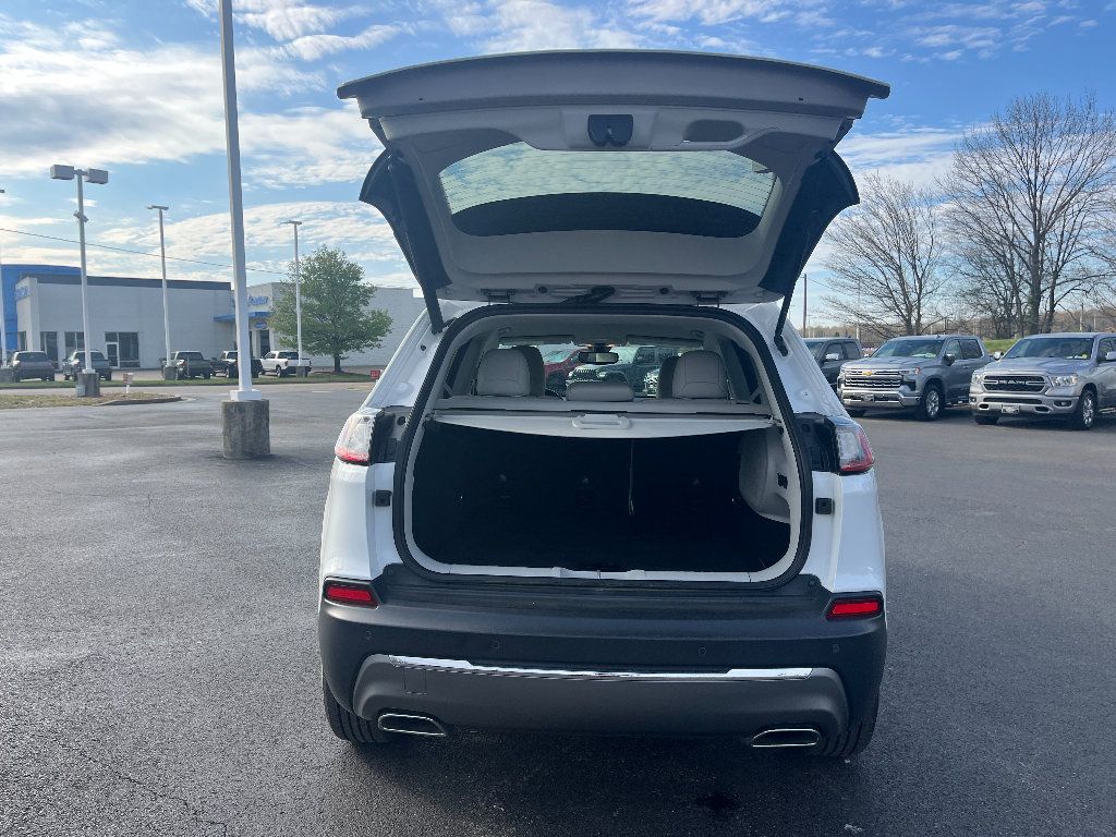 Used 2020 Jeep Cherokee Limited w/ Luxury Group AWD/4WD image 12