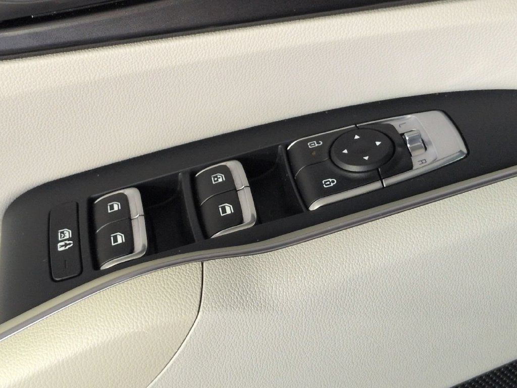 Used 2025 Kia Sorento EX AWD/4WD image 39