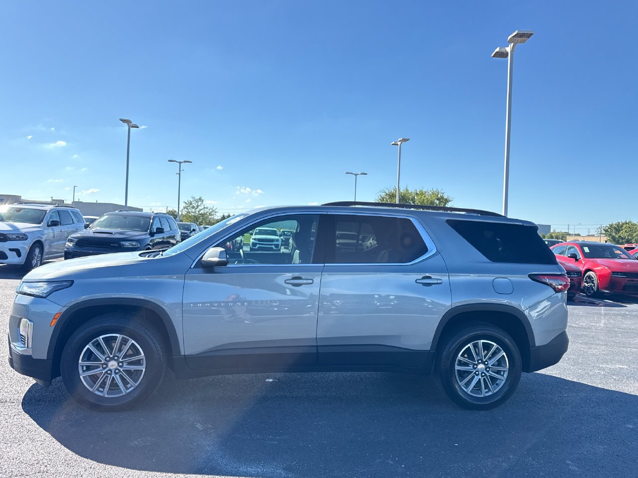 Used 2023 Chevrolet Traverse LT w/ LPO, Floor Liner Package AWD/4WD image 6