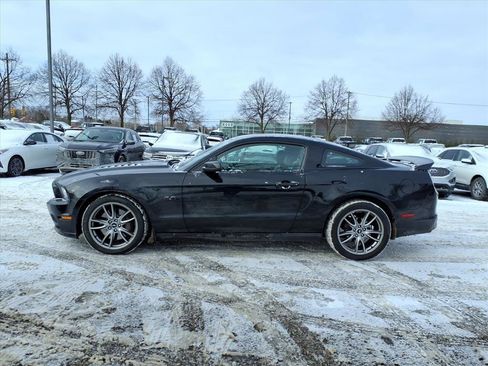 Used 2013 Ford Mustang GT Premium w/ Brembo Brake Pkg image 2