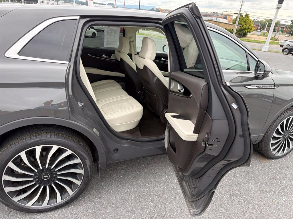 Certified 2022 Lincoln Nautilus Black Label w/ Class II Trailer Tow Package AWD/4WD image 19