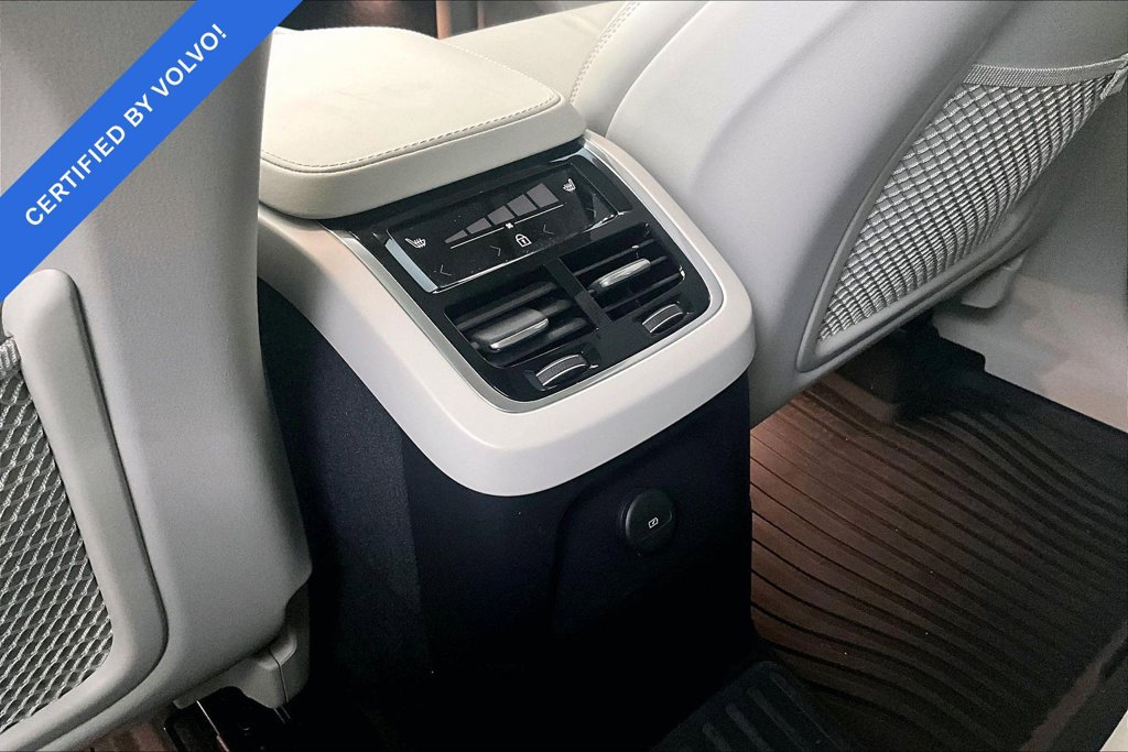 Used 2025 Volvo XC90 T8 Ultra w/ Protection Package Premier AWD/4WD image 26