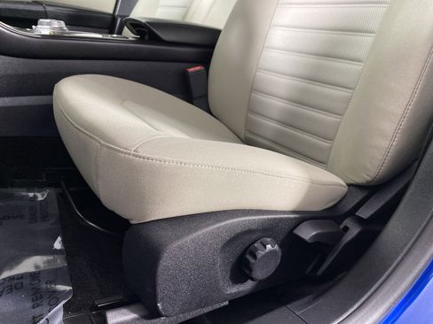 Used 2018 Ford Fusion S FWD image 16