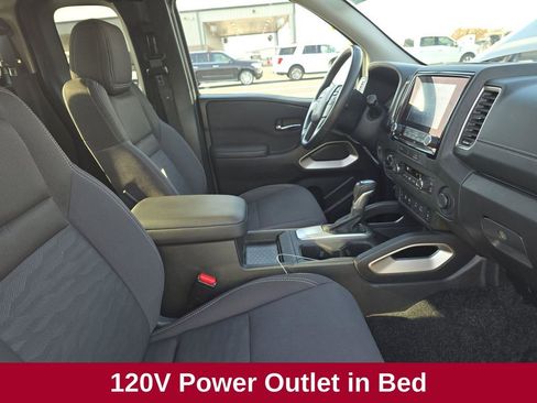 Used 2024 Nissan Frontier SV w/ SV Convenience Package image 11