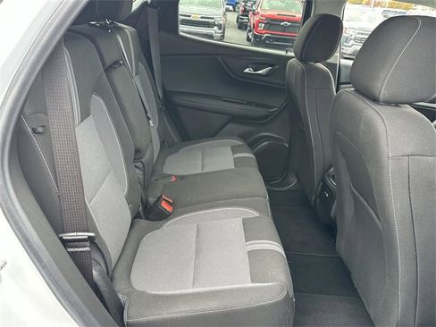 Used 2025 Chevrolet Blazer LT image 25