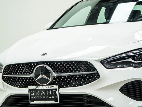 Used 2025 Mercedes-Benz CLA 250 image 2