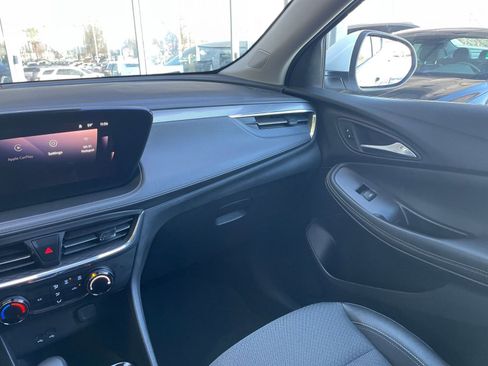 Used 2025 Buick Encore GX Preferred image 33