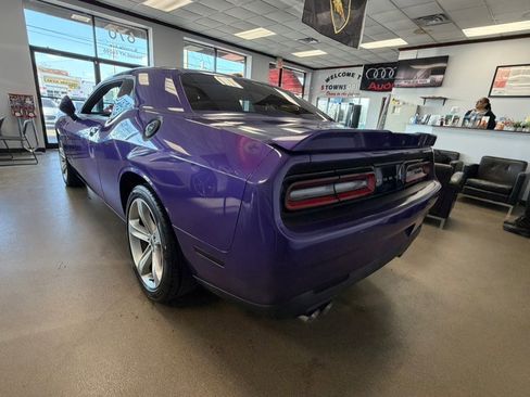 Used 2018 Dodge Challenger SXT w/ Super Sport Group (SS/T) image 7