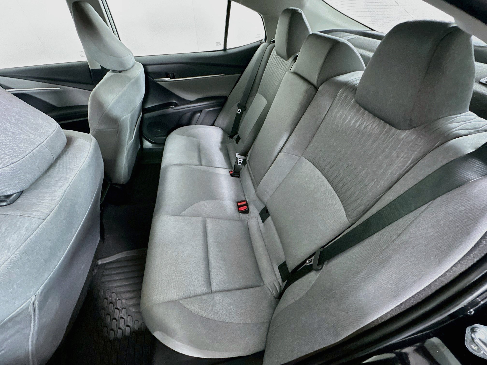 Used 2026 Toyota Camry LE FWD image 28