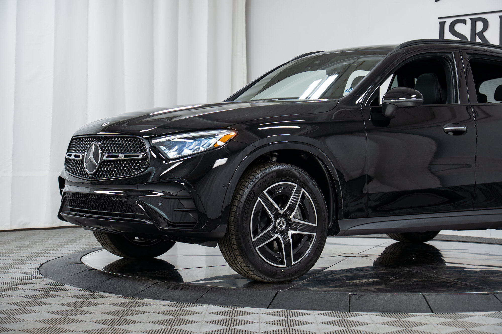 Used 2026 Mercedes-Benz GLC 300 4MATIC image 25