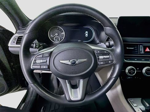 Used 2023 Genesis G70 2.0T RWD image 15