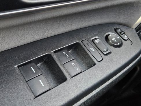 Used 2020 Honda CR-V EX-L image 17