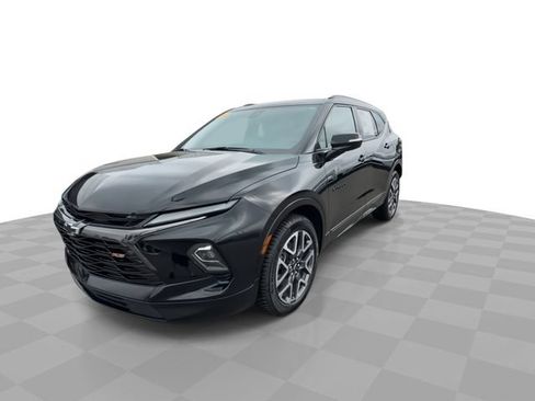 Used 2024 Chevrolet Blazer RS w/ Driver Confidence II Package AWD/4WD image 4