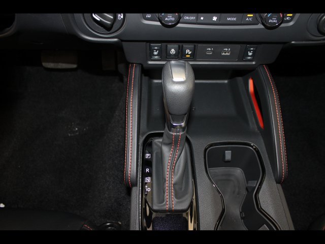 Used 2023 Nissan Frontier PRO-4X w/ Pro-4X Premium Package AWD/4WD image 25
