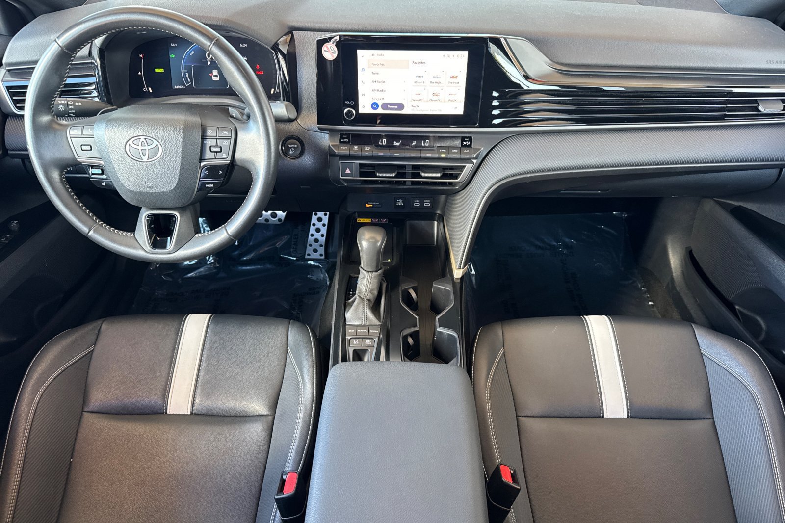 Certified 2025 Toyota Camry SE FWD image 17