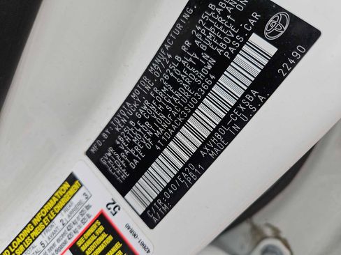 Used 2025 Toyota Camry SE image 14