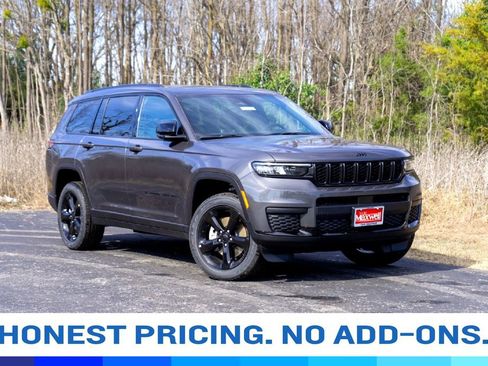New 2025 Jeep Grand Cherokee L Altitude image 1