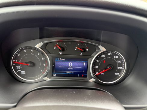 Used 2023 GMC Acadia SLE w/ Driver Convenience Package image 30