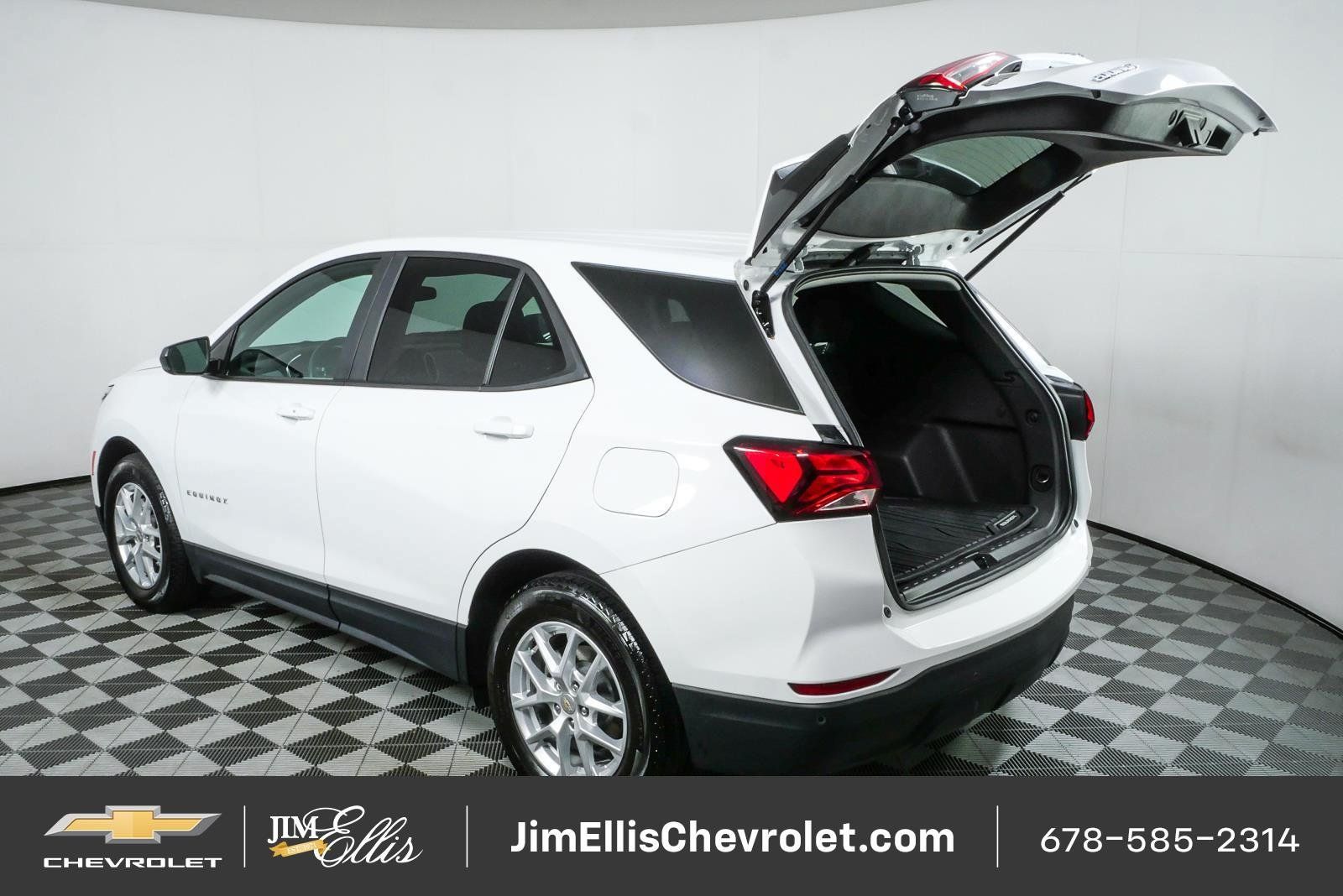 Certified 2024 Chevrolet Equinox LS w/ LS Convenience Package FWD image 31