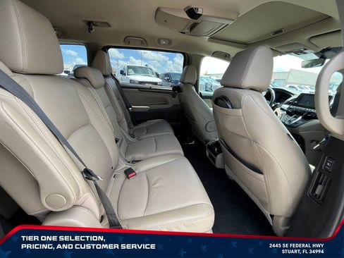 Used 2018 Honda Odyssey Touring image 19